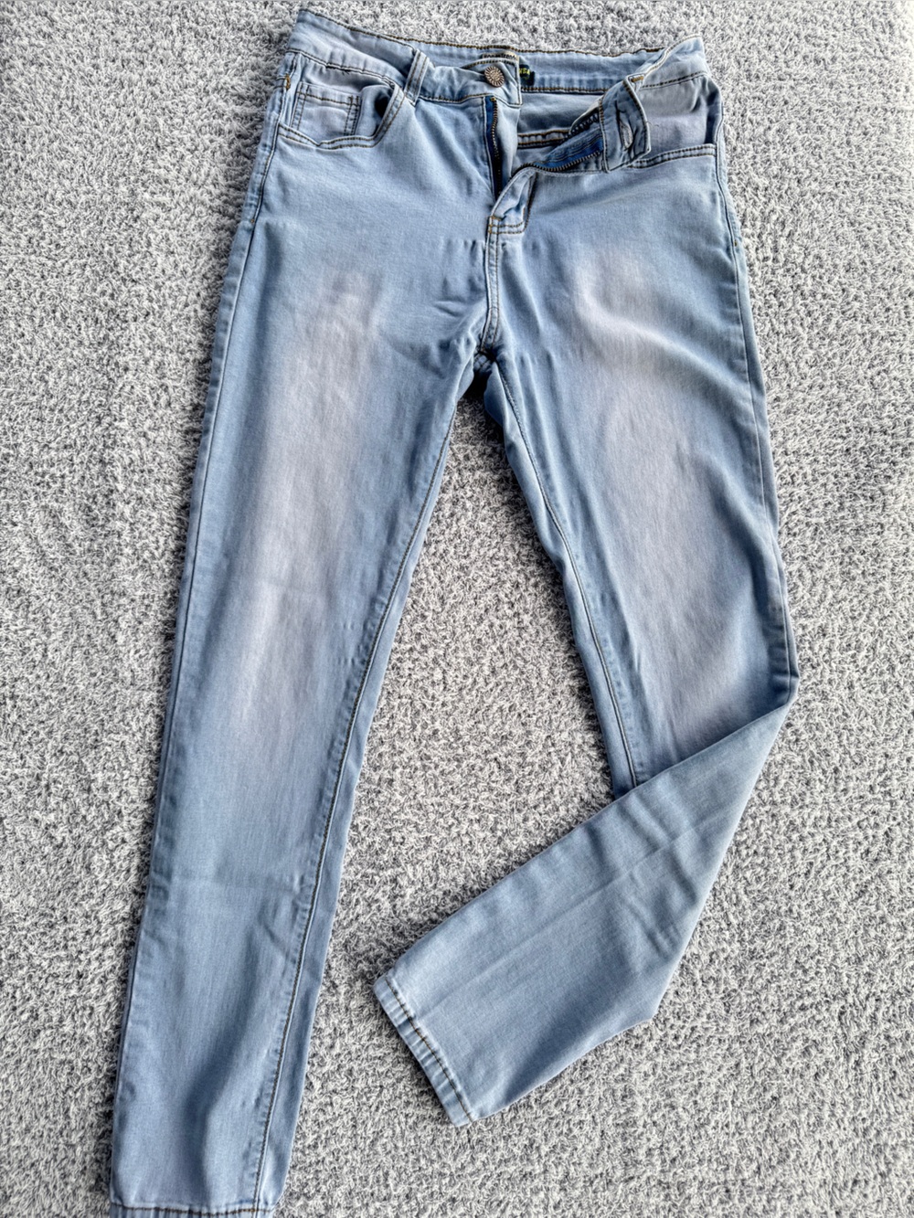 Women’s Skinny Stretch Jeans in Light Blue